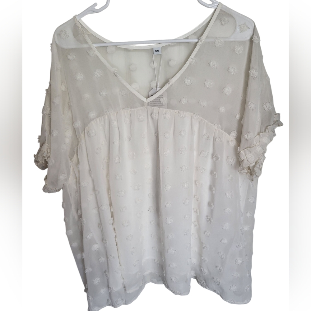 Cute White Floral Women's Top Size XXL